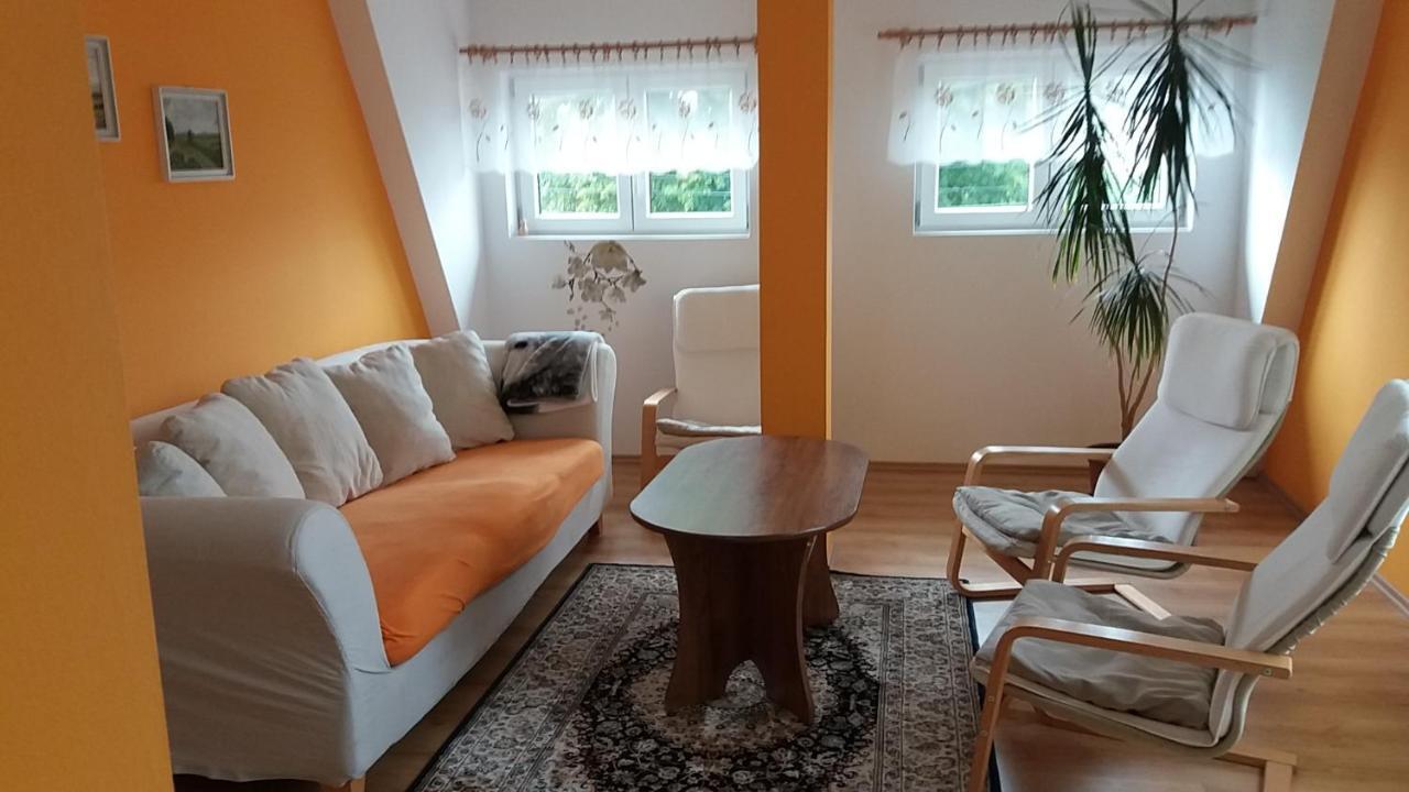 Apartmany Krasna - K68 Яблонец-над-Нисоу Экстерьер фото